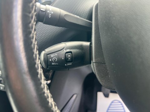 Peugeot 2008 1.2 PureTech Allure Euro 6 (s/s) 5dr 21