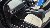 Jaguar F-Pace 2.0 D180 R-Sport SUV 5dr Diesel Auto AWD Euro 6 (s/s) (180 ps) 39