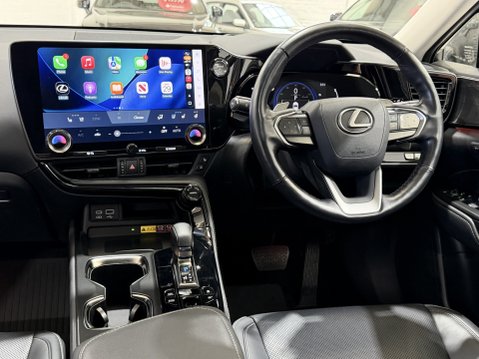 Lexus NX 450H PLUS TAKUMI 39