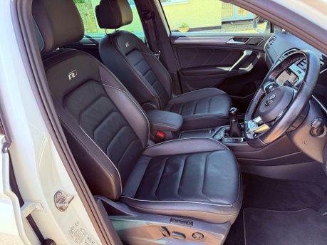 Volkswagen Tiguan 2.0 TDI R-Line 4Motion Euro 6 (s/s) 5dr 24