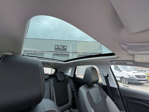 Vauxhall Grandland X 1.2 Grandland X Sport Nav T S/S 5dr *NATIONAL DELIVERY* 22