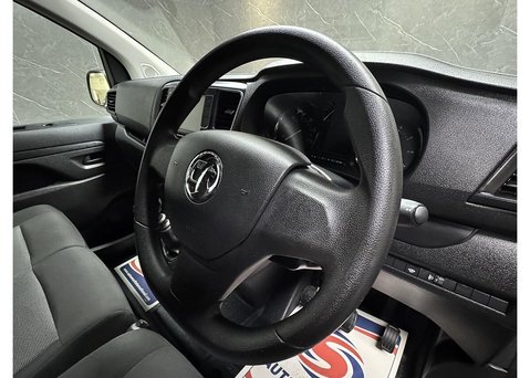 Vauxhall Vivaro 1.5 Turbo D 2700 Pro Panel Van 6dr Diesel Manual L1 H1 Euro 6 (s/s) (120 ps 28