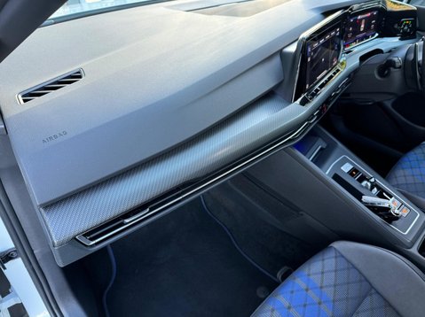 Volkswagen Golf 2.0 TSI R DSG 4Motion Euro 6 (s/s) 5dr 34