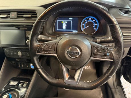 Nissan LEAF 40kWh 2.Zero Auto 5dr 30