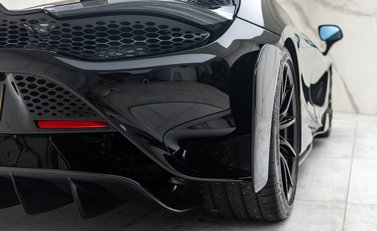 McLaren 765LT 44