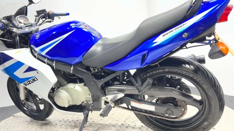 Suzuki GS500 F 2006 16K NEW MOT SERVICED WARRANTY CLASSIC 500CC COMMUTER BIKE 17