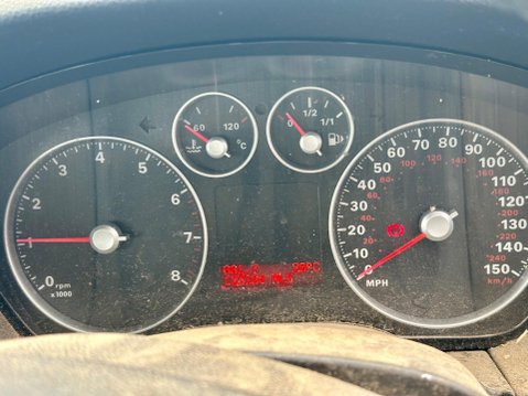 Ford Focus GHIA 16V 9