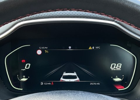 MG HS 1.5 T-GDI EXCLUSIVE 23