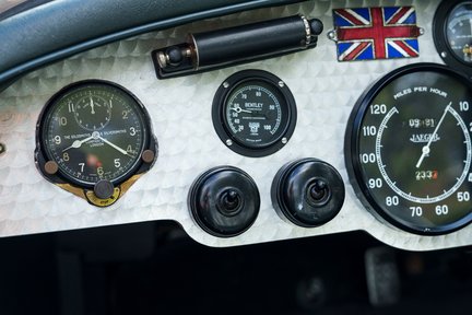 Bentley 4.5 Litre 3-4 1/2 Litre 27