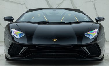 Lamborghini Aventador S LP 740-4 ROADSTER 11