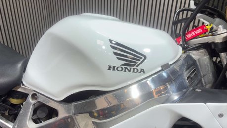 Honda CBR CBR 918 1996 CLASSIC SPORTS BIKE PROJECT TRACK BIKE? 23