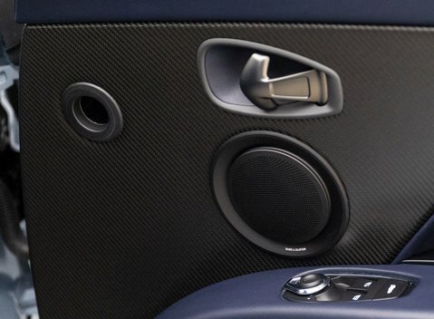 Aston Martin DBS Superleggera 18