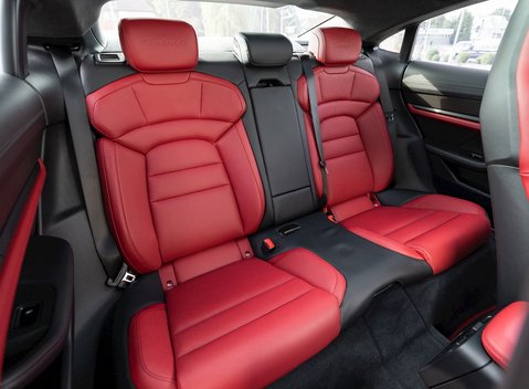 Porsche Taycan Turbo S 15