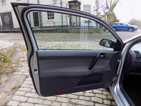 Volkswagen Polo TWIST Automatic 50