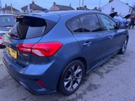 Ford Focus ST-LINE 8