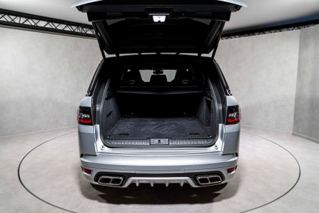Land Rover Range Rover Sport SVR CARBON EDITION. DEPLOYABLE SIDE STEPS. MATRIX LEDs. CARBON FIBRE ENGINE BAY 62