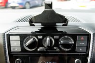 Volkswagen Up R-LINE 29