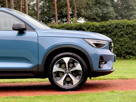 Volvo XC40 B4 PLUS 13