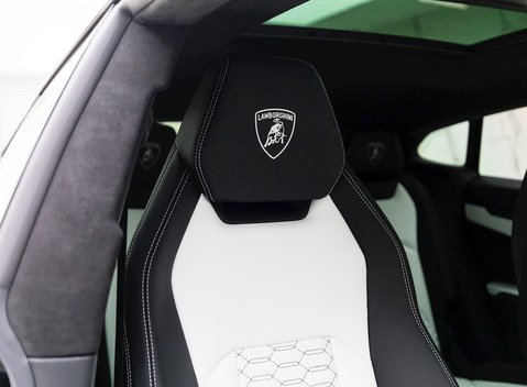 Lamborghini Urus 11
