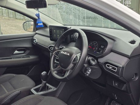 Dacia Sandero 1.0 TCe Expression Hatchback 5dr Petrol CVT Euro 6 (s/s) (90 ps) 20