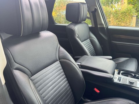Land Rover Discovery 3.0 Discovery Luxury HSE TD6 Auto 4WD 5dr 8