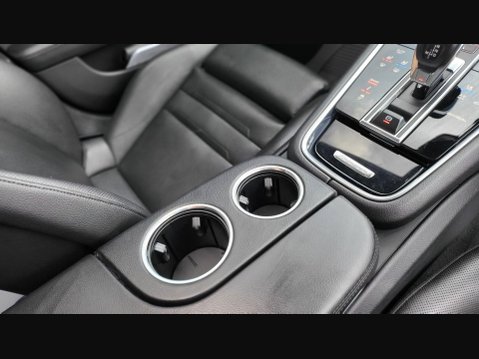Porsche Panamera 4 10 YEARS EDITION PDK 15