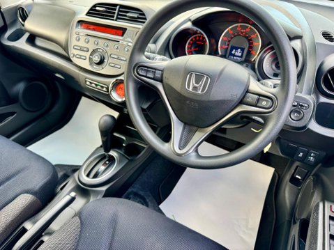 Honda Jazz 1.4 i-VTEC ES CVT Euro 5 5dr 28