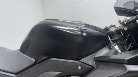 Yamaha R125 YZF 2023 ONLY 4K 1 OWNER NEW MOT SERVICED SPORTS BIKE 125CC 14