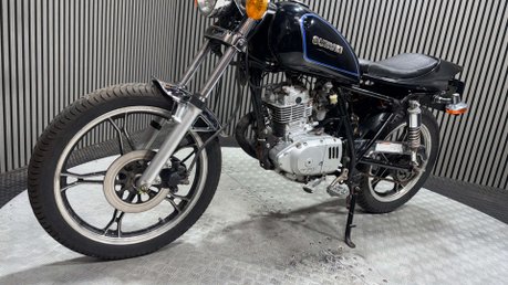Suzuki GN 2002 31K CUSTOM CAFE RACER PROJECT BUILD 125CC 16