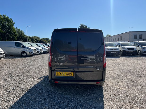 Ford Transit Custom SWB L1H1 Low Roof Limited 280 Air Con Alloys Sensors EURO 6 NO VAT 7