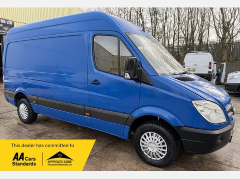 Mercedes-Benz Sprinter 2.1 211 CDi Panel Van 4dr Diesel Manual RWD L2 H3 (109 bhp) 1