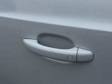 Audi Q3 2.0 TDI S line S Tronic quattro Euro 5 (s/s) 5dr 29