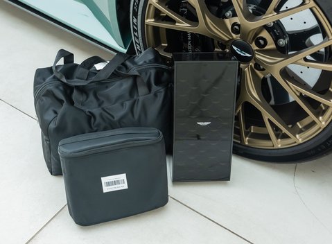 Aston Martin DB12 Coupe 41