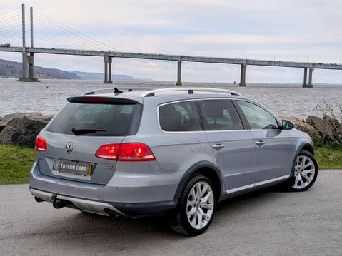 Volkswagen Passat 2.0 TDI BlueMotion Tech Alltrack DSG 4Motion Euro 5 (s/s) 5dr 4