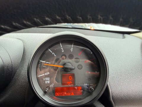 Mini Countryman 2.0 Cooper D Auto Euro 5 5dr 31