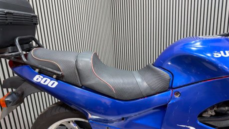 Suzuki GSX GSXF 600 1994 ONLY 26K RUNNING PROJECT CLASSIC BIKE 600CC 14
