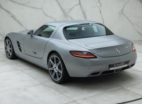 Mercedes-Benz SLS AMG 15