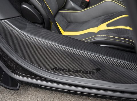 McLaren 720S Spider Performance 24