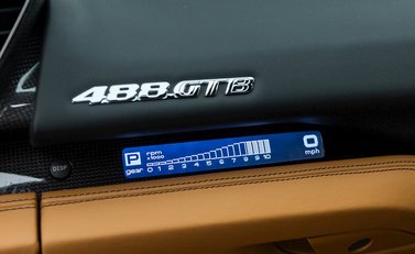 Ferrari 488 GTB 16
