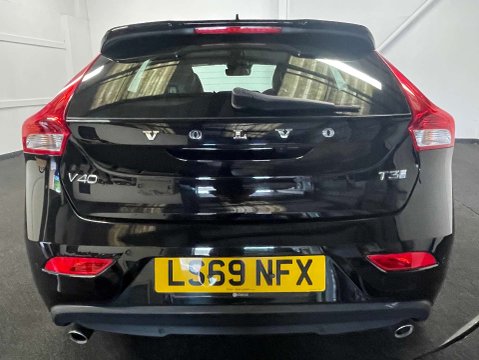 Volvo V40 1.5 V40 Inscription Edition T3 Auto 5dr 4