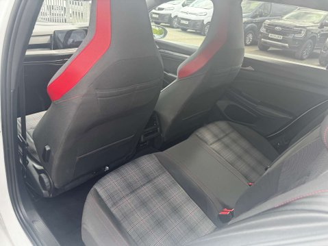 Volkswagen Golf 2.0 TSI GTI Hatchback 5dr Petrol DSG Euro 6 (s/s) (245 ps) 27