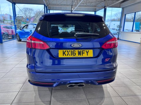 Ford Focus 2.0 TDCi ST-3 Euro 6 (s/s) 5dr 4