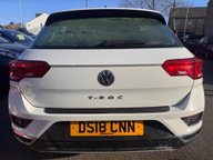 Volkswagen T-Roc SE TSI EVO 6