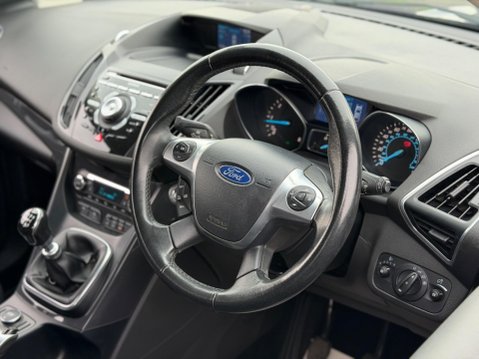 Ford Kuga 2.0 TDCi Titanium 2WD Euro 6 (s/s) 5dr 29