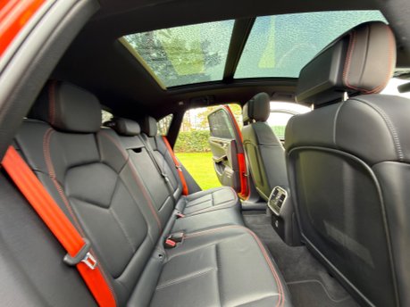 Porsche Macan S PDK 16