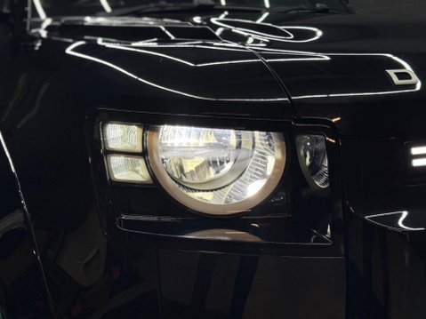 Land Rover Defender 3.0 D250 MHEV X-Dynamic S Auto 4WD Euro 6 (s/s) 3dr 21