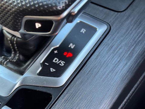 Audi Q5 2.0 TFSI 45 S line S Tronic quattro Euro 6 (s/s) 5dr 34