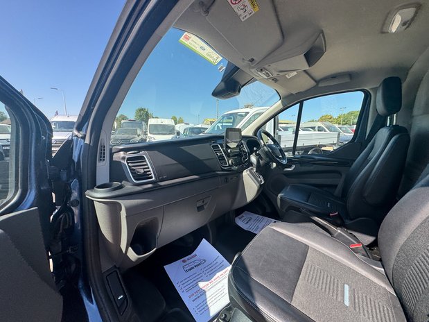 Ford Transit Custom AUTO SWB L1H1 Low Roof 300 Air Con Alloys Sensors Cam EURO 6 NO VAT 12