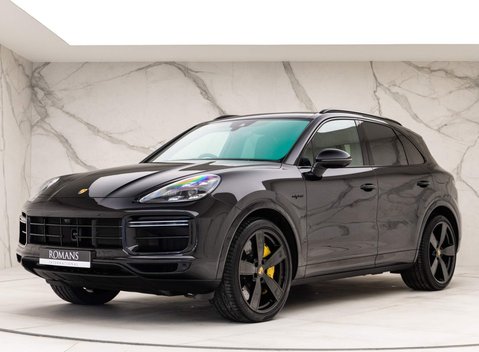 Porsche Cayenne TURBO S 1
