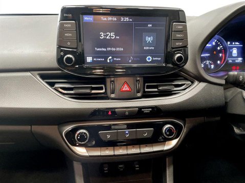 Hyundai i30 1.0 T-GDi MHEV SE Connect Hatchback 5dr Petrol Hybrid DCT Euro 6 (s/s) (120 18